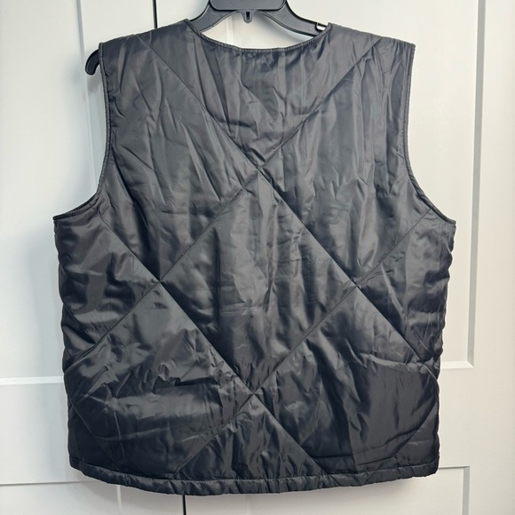 SOCIALITE Black Puffer Mae Vest Quilted Lightweight Full Zip Pockets Size L/XL - Picture 3 of 10